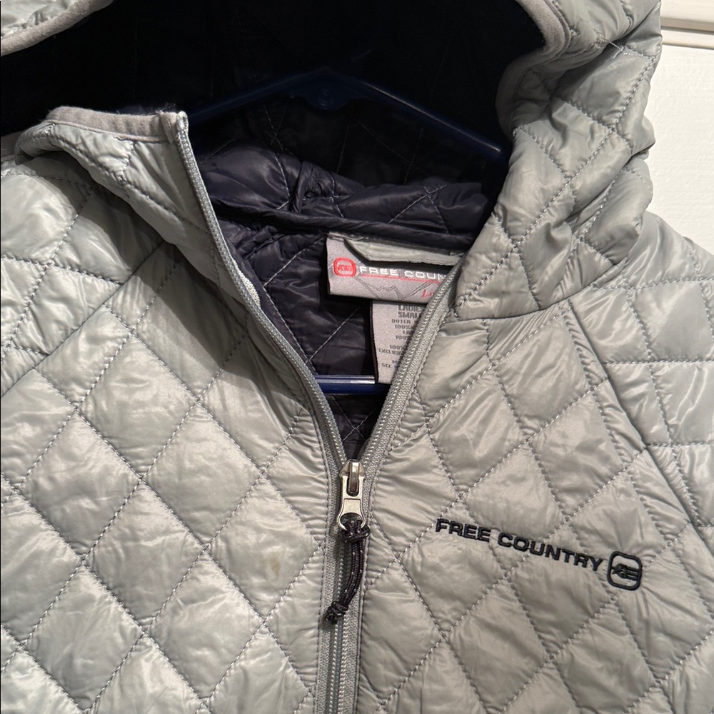 Free Country Quilted Jacket - Light Gray with Dark Lining
